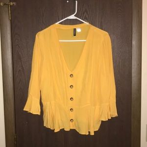 Daisy yellow blouse